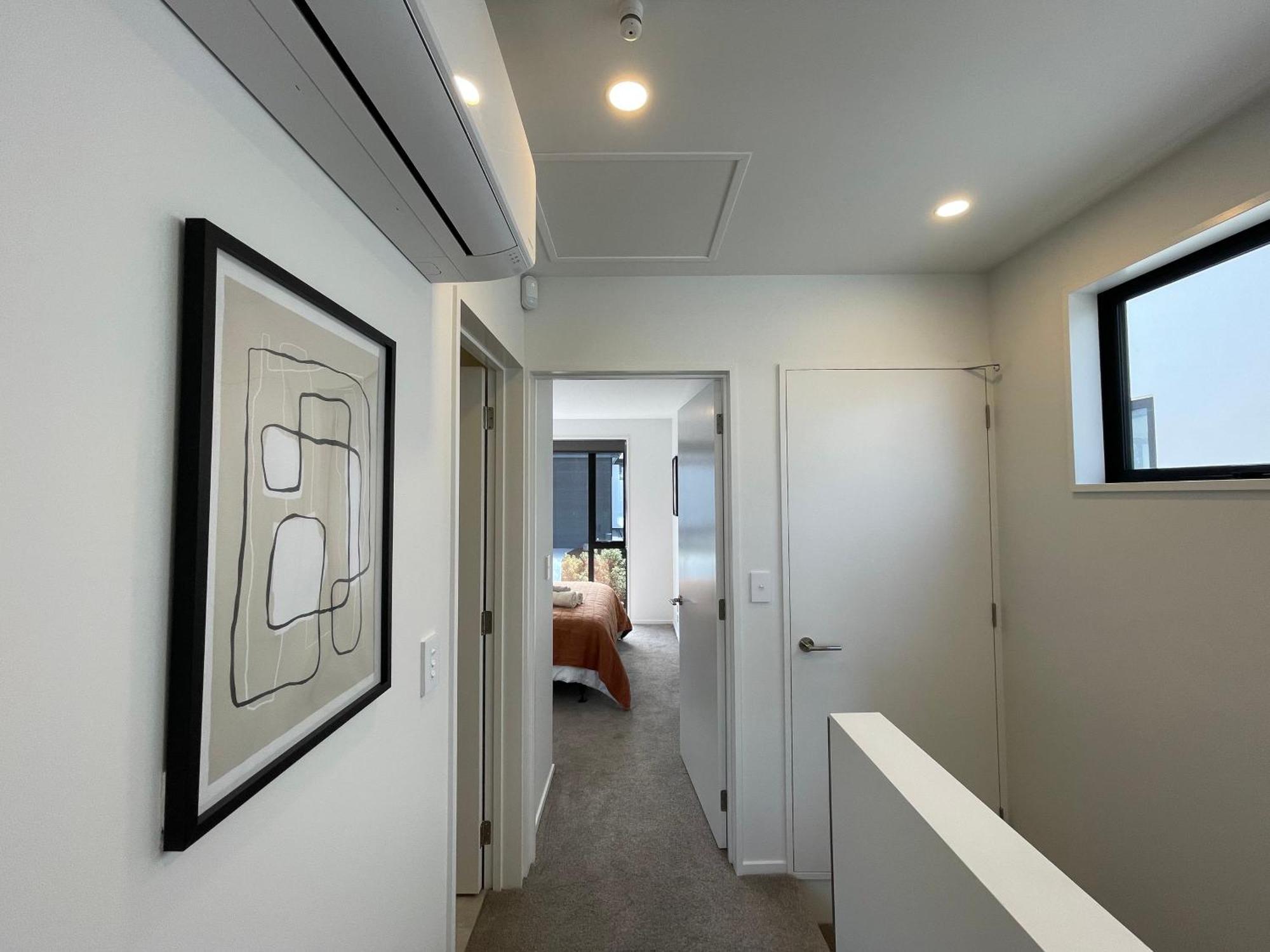 Luxury 2 Bedroom Townhouse Opposite Merivale Mall Christchurch Exterior photo