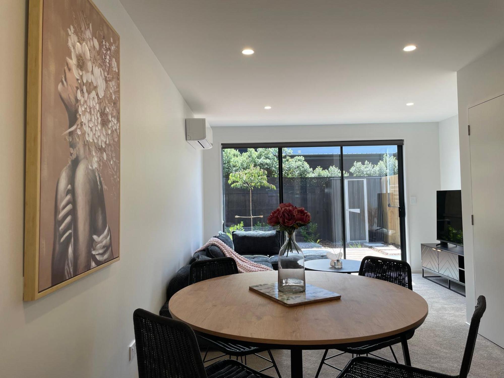 Luxury 2 Bedroom Townhouse Opposite Merivale Mall Christchurch Exterior photo